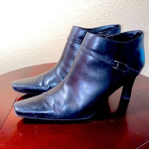 Black Style & Co Booties